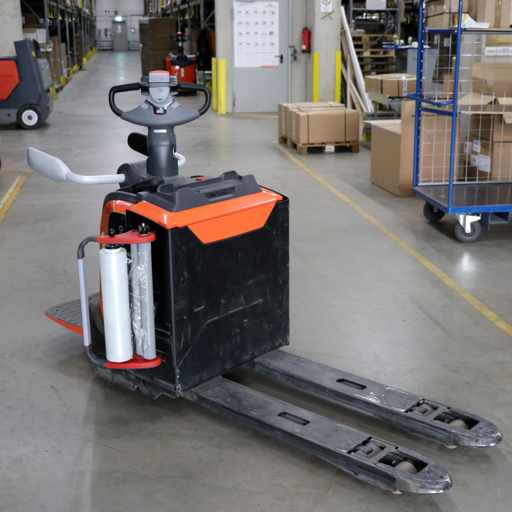Handabroller Ergo 300 mm x 130 mm x 590 mm (L x B x H)